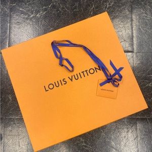 Louis Vuitton box